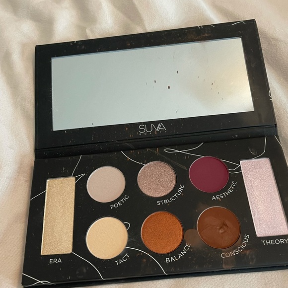 Palette - Picture 2 of 3